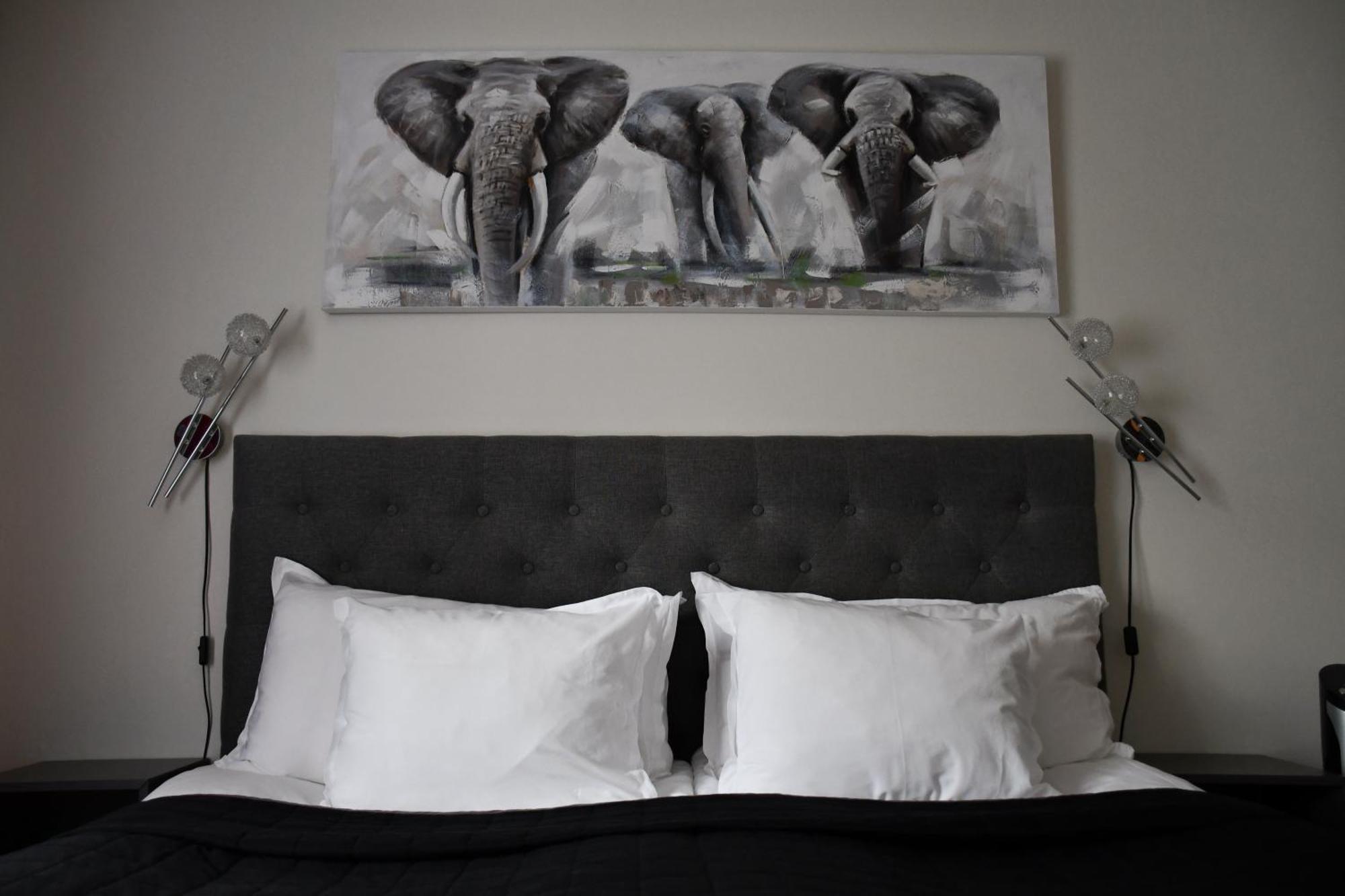 Kungsbacken Hotell & Konferens แคทรีนโฮล์ม ภายนอก รูปภาพ